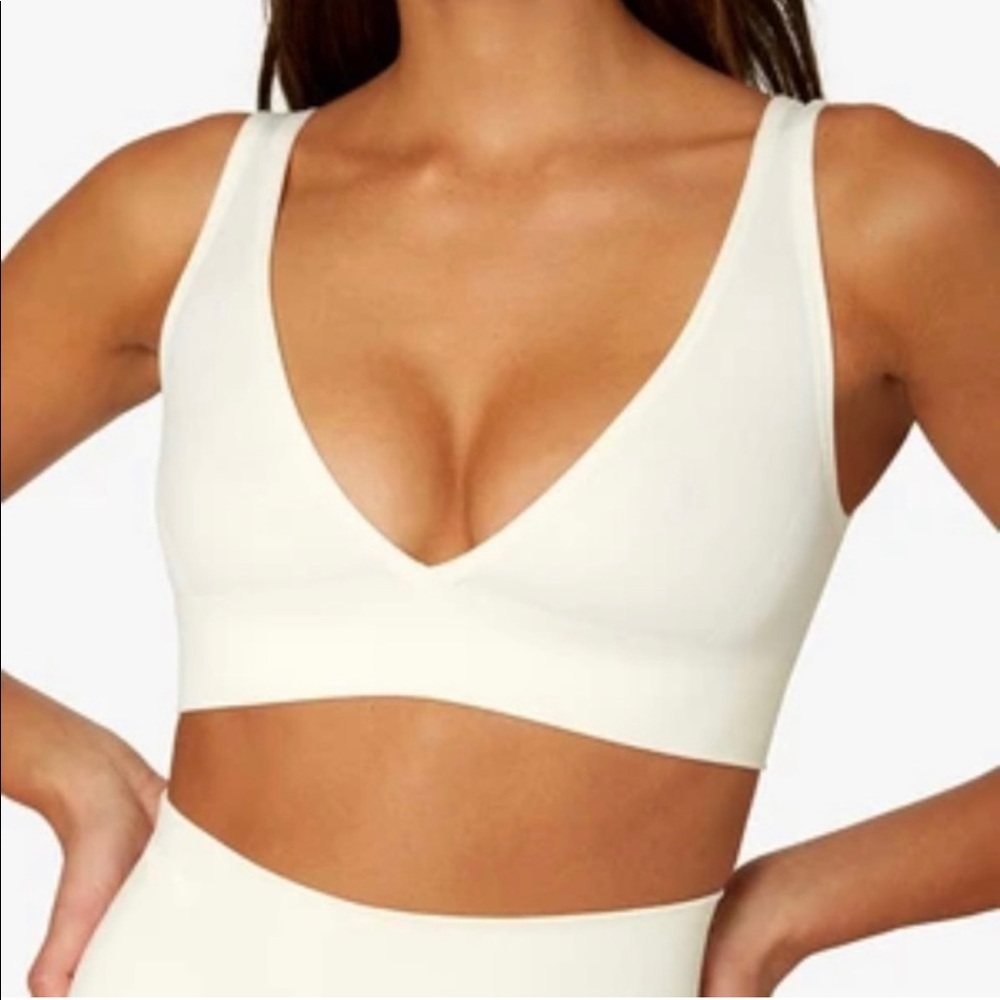 NWT, We Wore What V-Neck Bra Top Small Off White